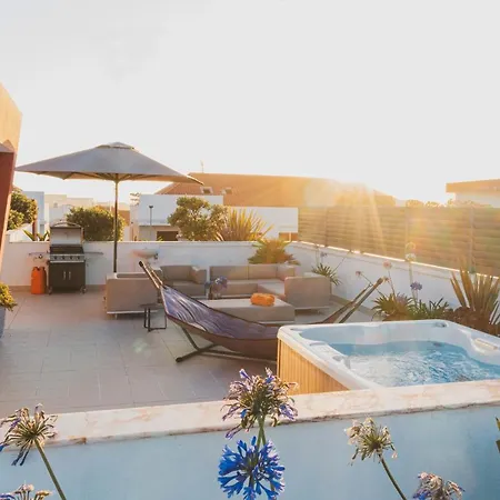 Bica, Luxury Heated Penthouse With Jacuzzi And Large Terrace In 巴勒尔