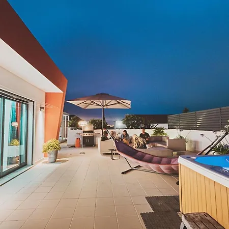 公寓 Bica, Luxury Heated Penthouse With Jacuzzi And Large Terrace In 巴勒尔