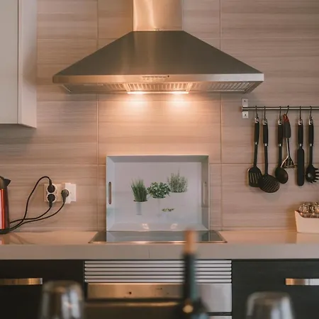 Апартаменты Bica, Luxury Heated Penthouse With Jacuzzi And Large Terrace In