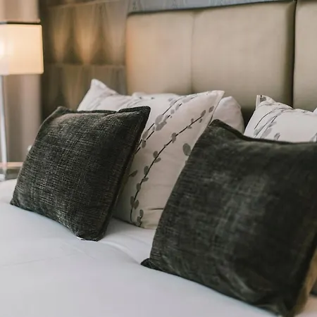 Apartamento Bica, Luxury Heated Penthouses With Jacuzzi And Large Terrace In *