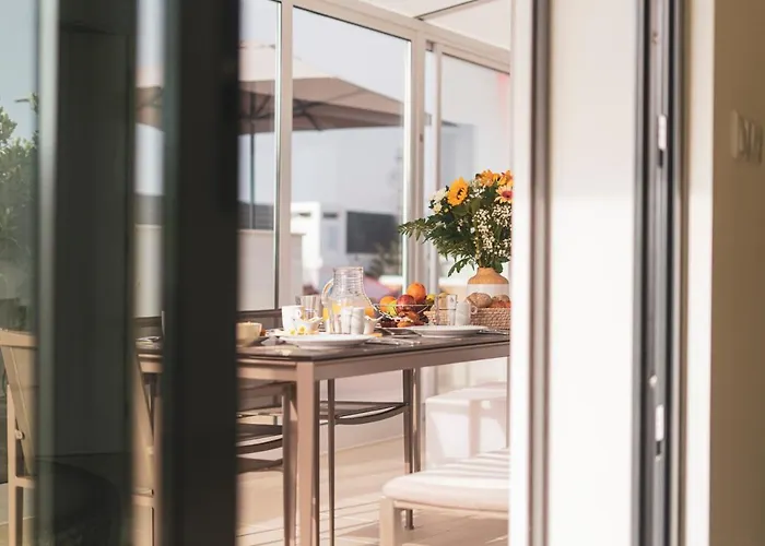 Bica, Luxury Heated Penthouse With Jacuzzi And Large Terrace In דירה *