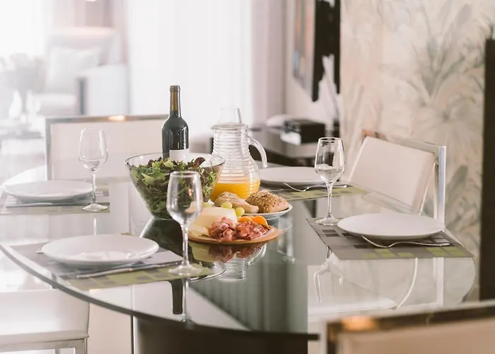 דירה Bica, Luxury Heated Penthouse With Jacuzzi And Large Terrace In *