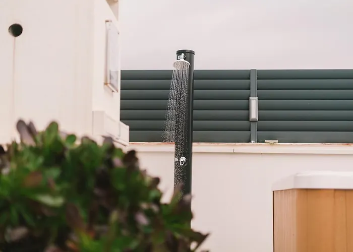 דירה Bica, Luxury Heated Penthouse With Jacuzzi And Large Terrace In *