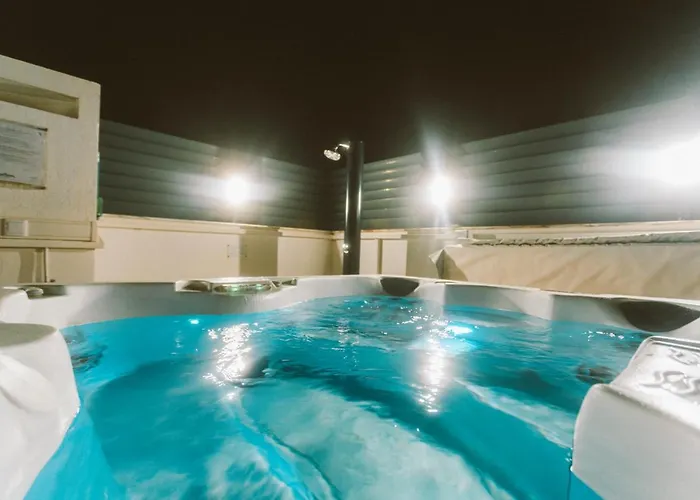 Bica, Luxury Heated Penthouse With Jacuzzi And Large Terrace In * בליאל