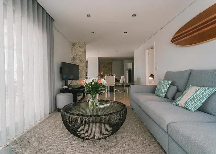 Bica, Luxury Heated Penthouse With Jacuzzi And Large Terrace In דירה *